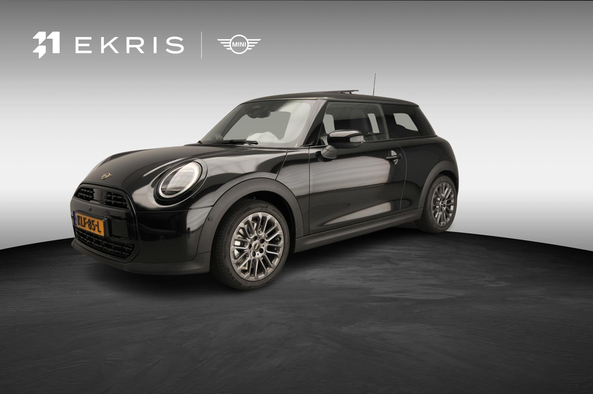 MINI 3-Deurs 1.5 Cooper C Classic L Harman-Kardon | Head-Up, 156 pk, Met garantie (alle), 4 stoelen, Leder en Stof