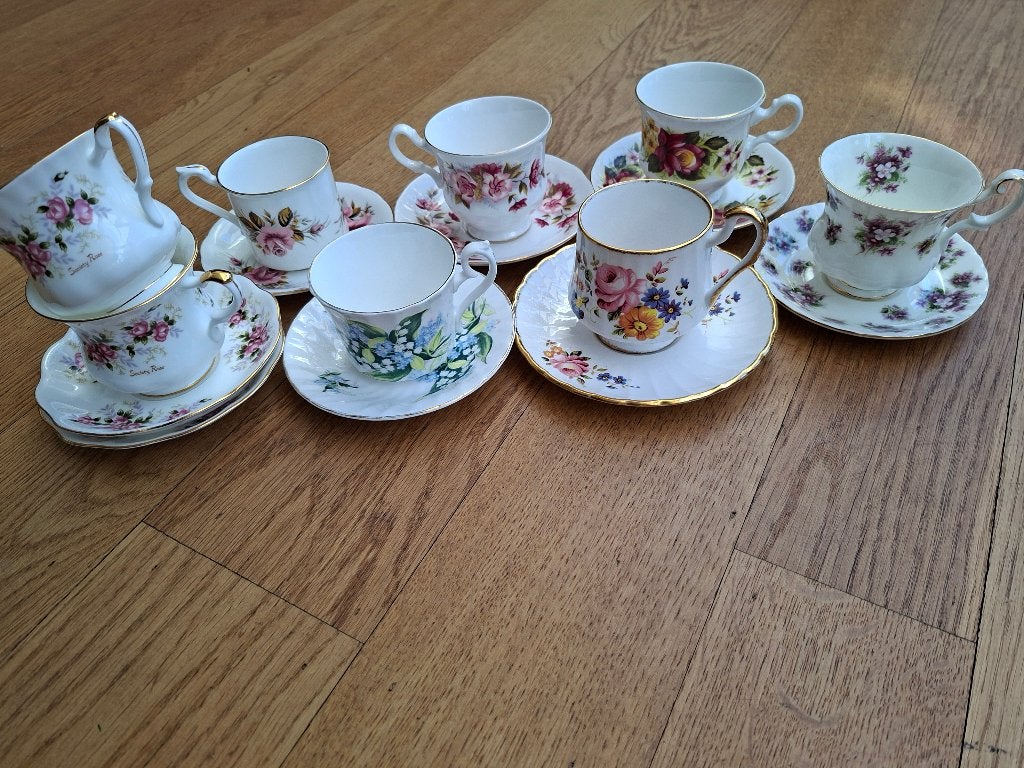 Engelse Kop en Schotel(s) /stuk, Ophalen of Verzenden, Zo goed als nieuw, Overige stijlen, Kop(pen) en/of Schotel(s)