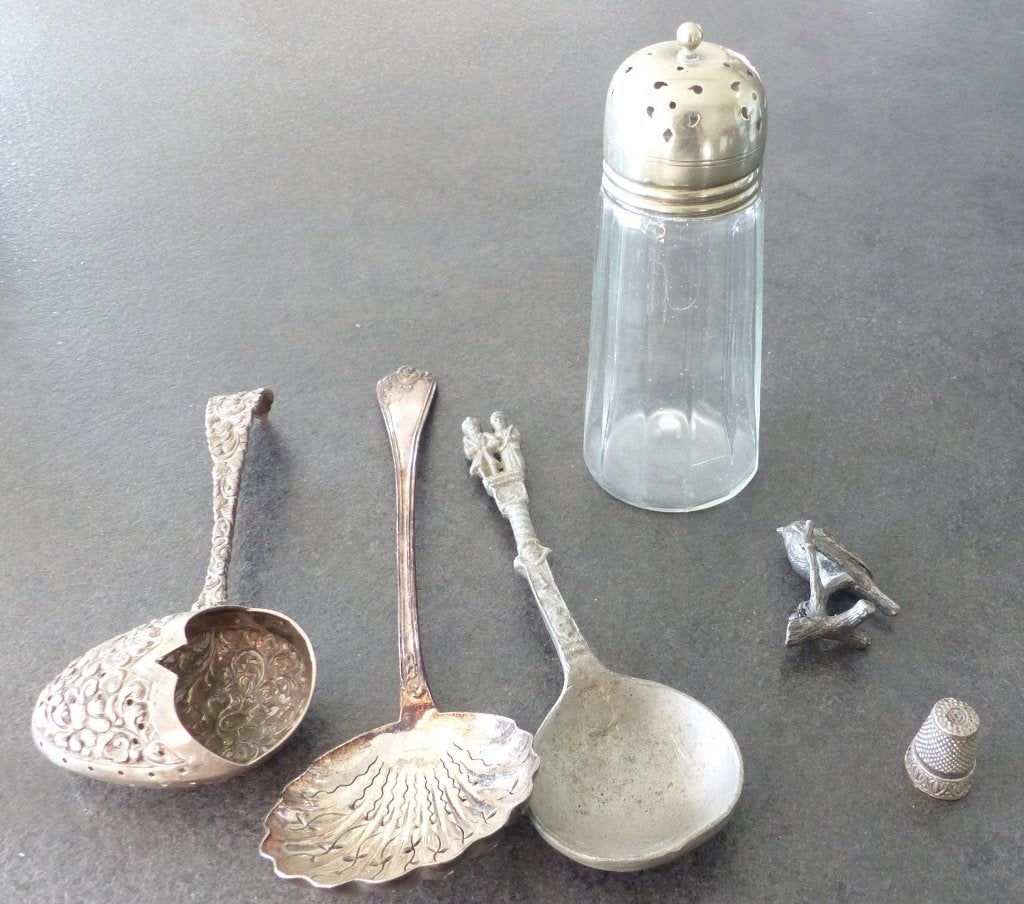Zilveren thee atributen en andere objecten, Ophalen of Verzenden, Zilver