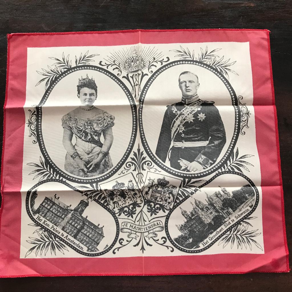 Mooi zijden sjaal met Wilhelmina en Prins Hendrik, Ophalen of Verzenden