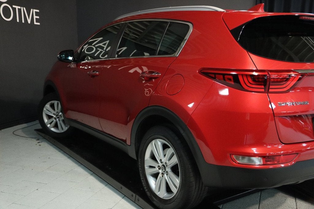 Kia Sportage 1.6 GDI / CAMERA / NAP / CRUISE / LED / CARPLAY, Voorwielaandrijving, Automatische klimaatregeling, Stof, Gebruikt