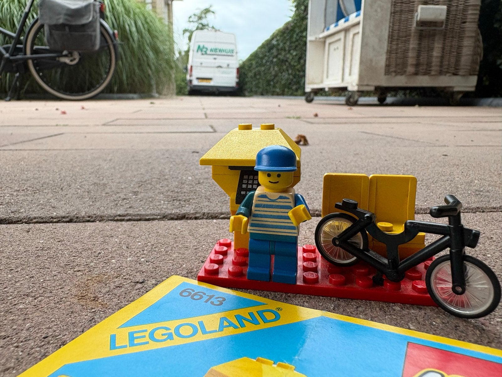 Lego Legoland 6613 Postbode met fiets, Ophalen, Gebruikt, Lego, Compleet