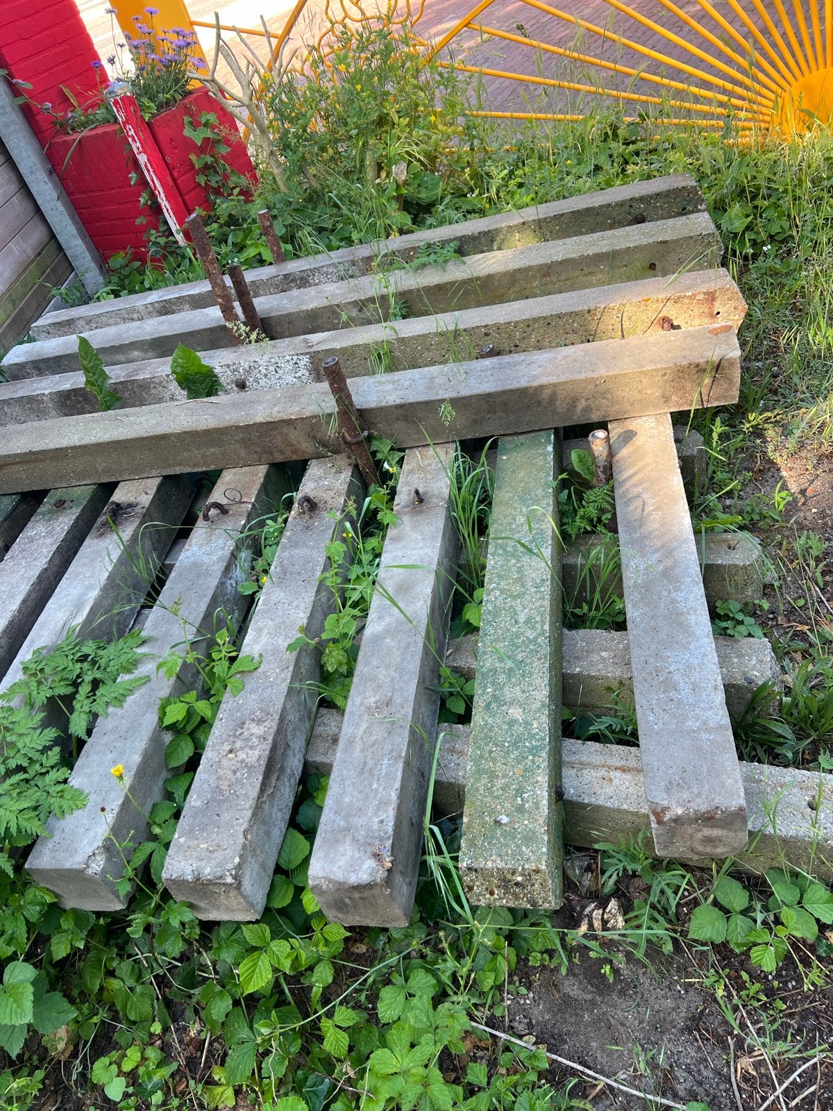 Betonpalen, gebruikt, goede staat (200 cm), Ophalen, Gebruikt, IJzer