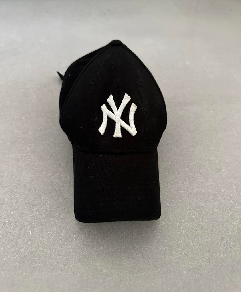 Zwarte NY pet - New York Yankees baseball cap, Ophalen of Verzenden, Gedragen, One size fits all, Pet