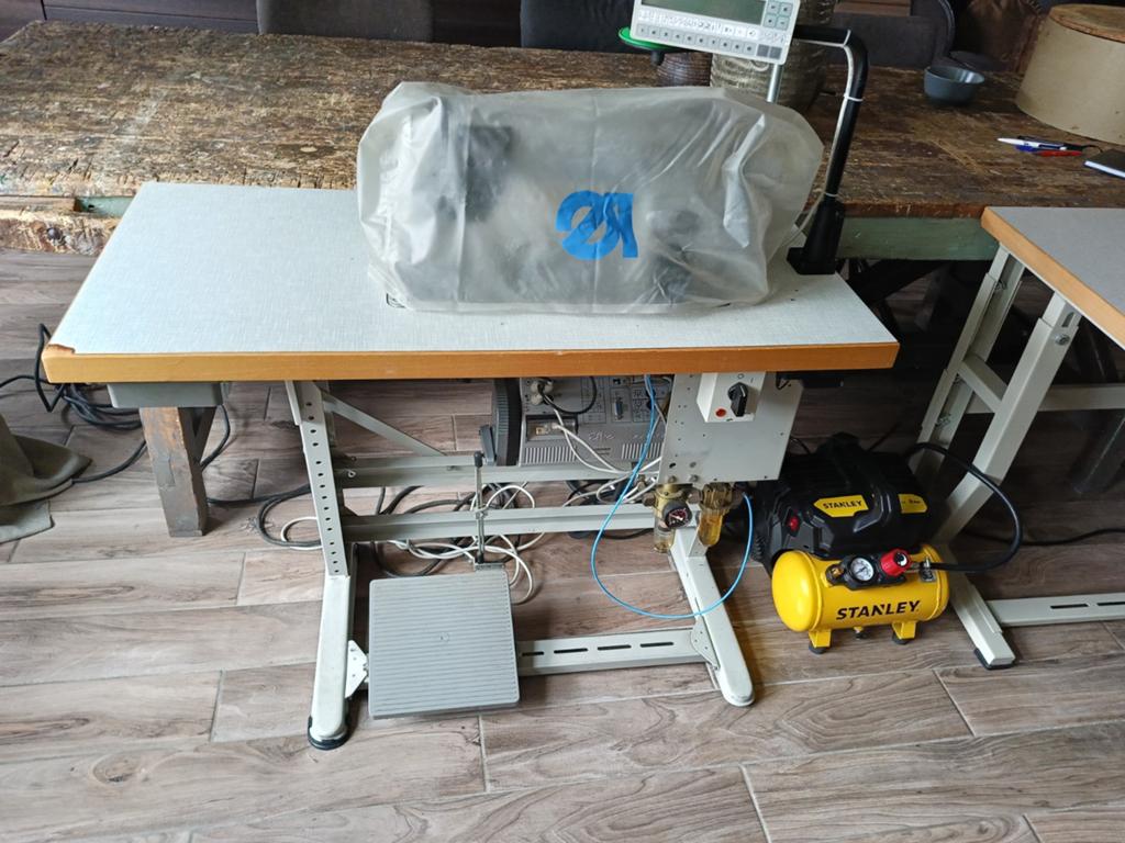Industriële naaimachine, Ophalen of Verzenden, Zo goed als nieuw, Naaimachine, Overige merken