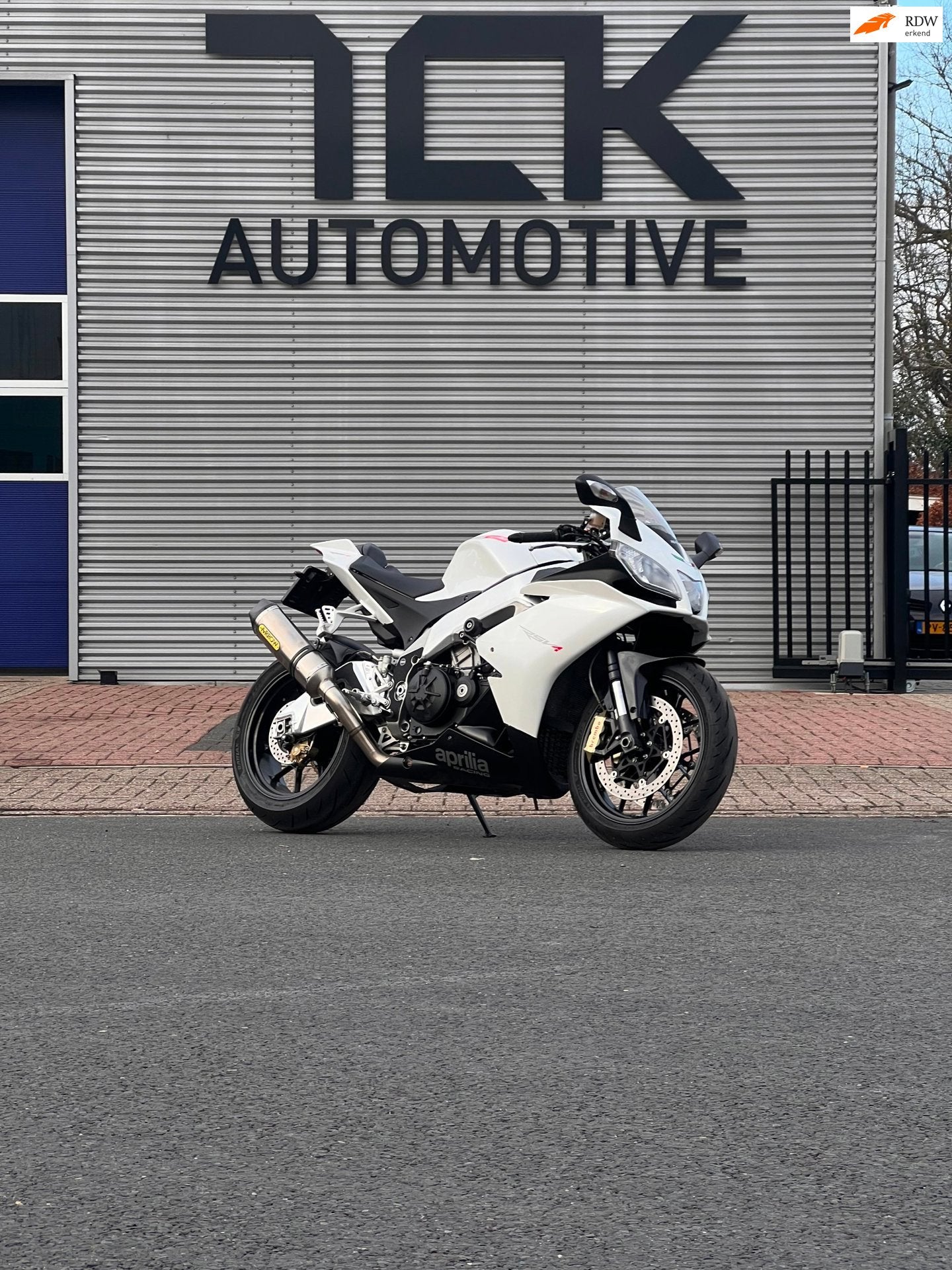 Aprilia RSV4 R | 2010 | Arrow, Sportuitlaat, Bedrijf, Sport, Meer dan 35 kW
