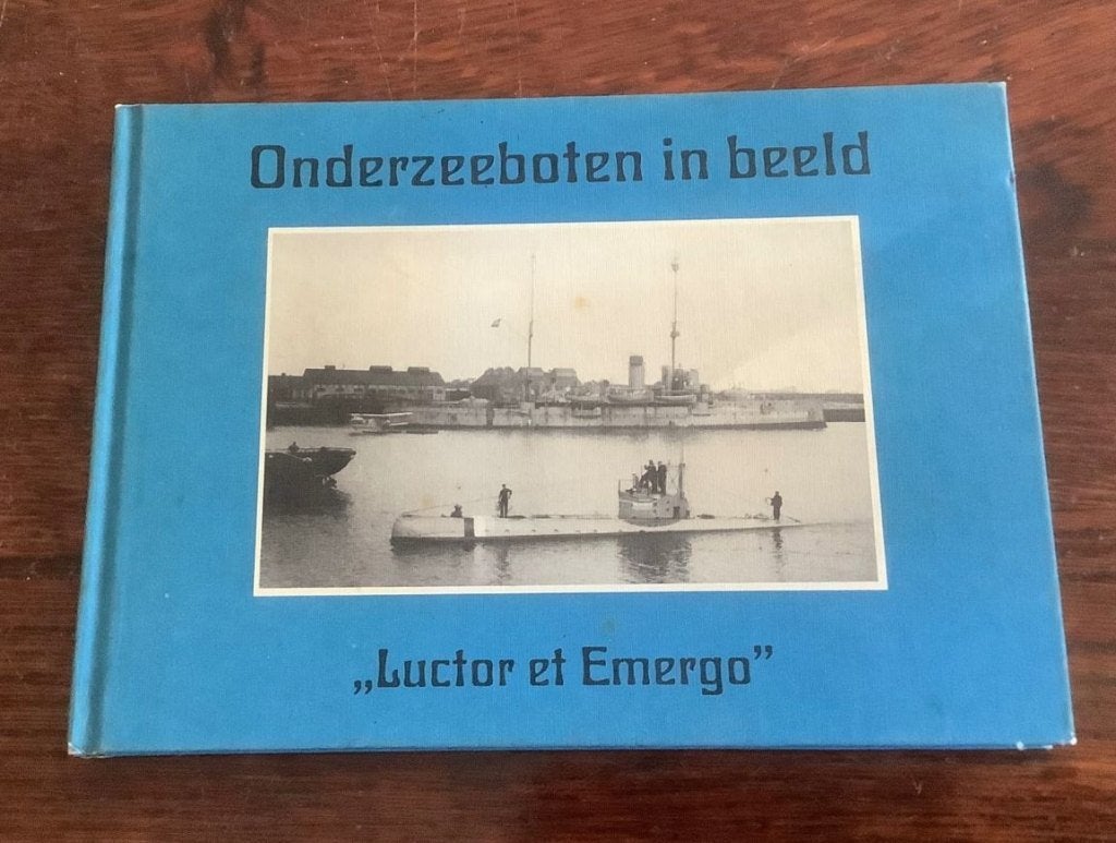 het boek Onderzeeboten in beeld, Ophalen of Verzenden, Niet van toepassing, Gelezen