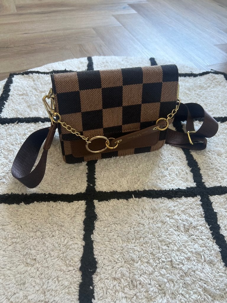 Heel goed bruin ruit Monica Kiki schoudertas goud hardware, Ophalen of Verzenden, Zo goed als nieuw, Bruin, Overige merken