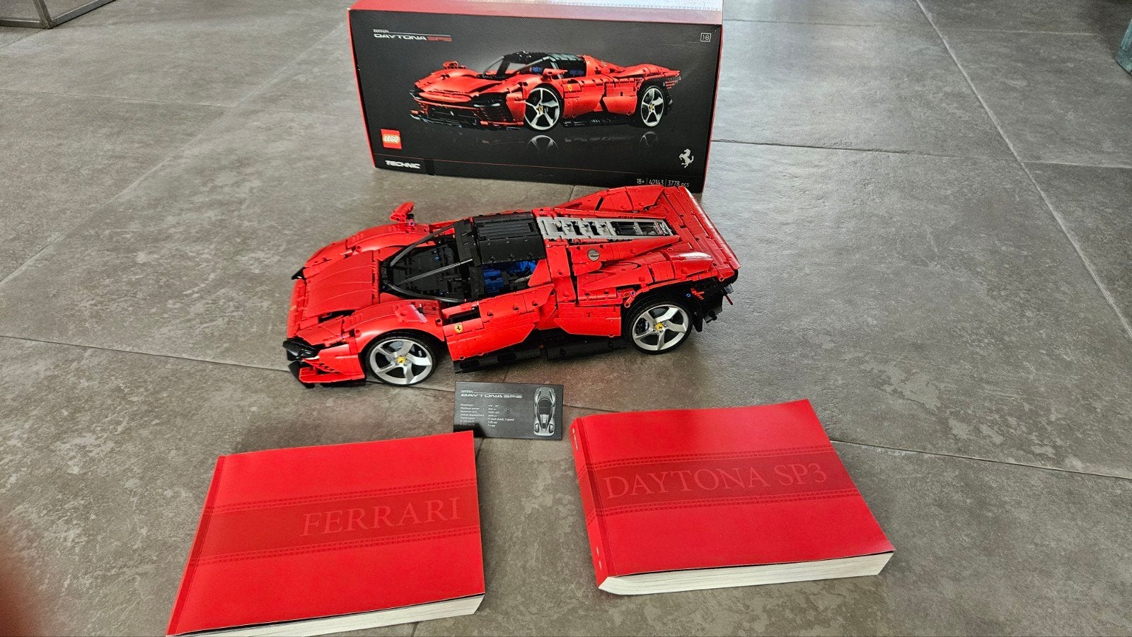 LEGO Technic Ferrari Daytona SP3 - Netjes gesorteerd, Ophalen of Verzenden, Zo goed als nieuw, Overige merken