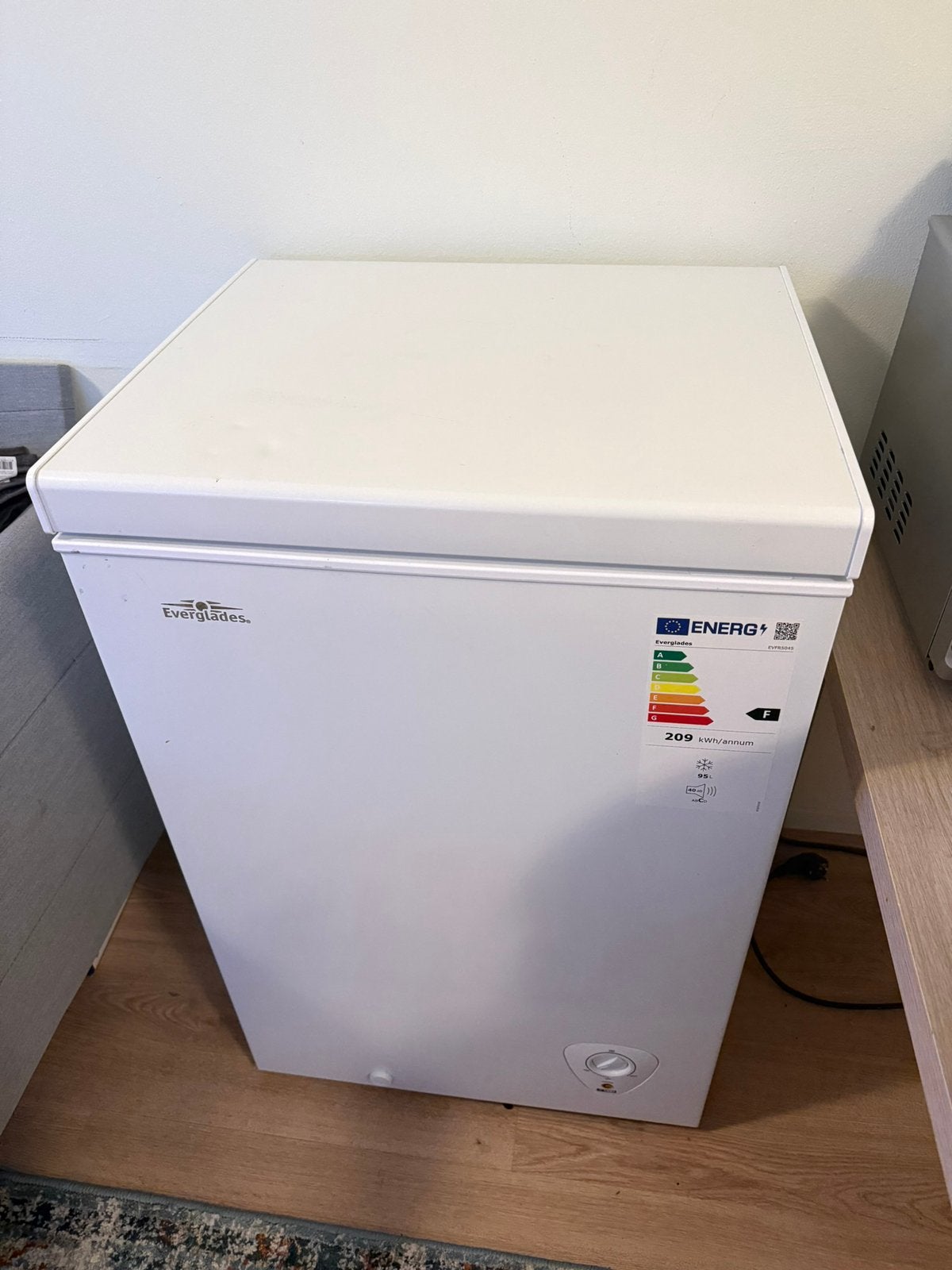 Vriezer 95L, Witgoed en Apparatuur, Ophalen, Zo goed als nieuw, Minder dan 60 cm, 160 cm of meer