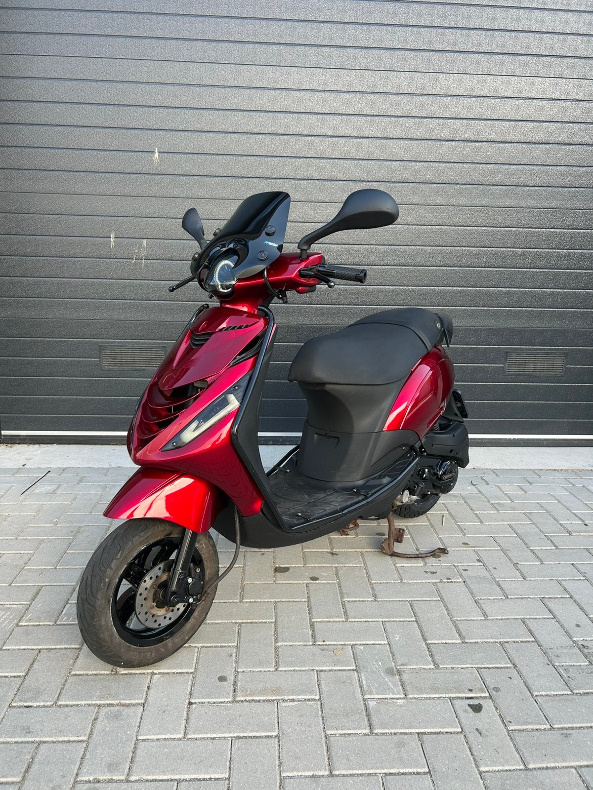 Piaggio Zip Candy red | Full option | BJ 2016 | Super netjes, Fietsen en Brommers, Scooters | Piaggio, Zip, Nieuw, Ophalen of Verzenden