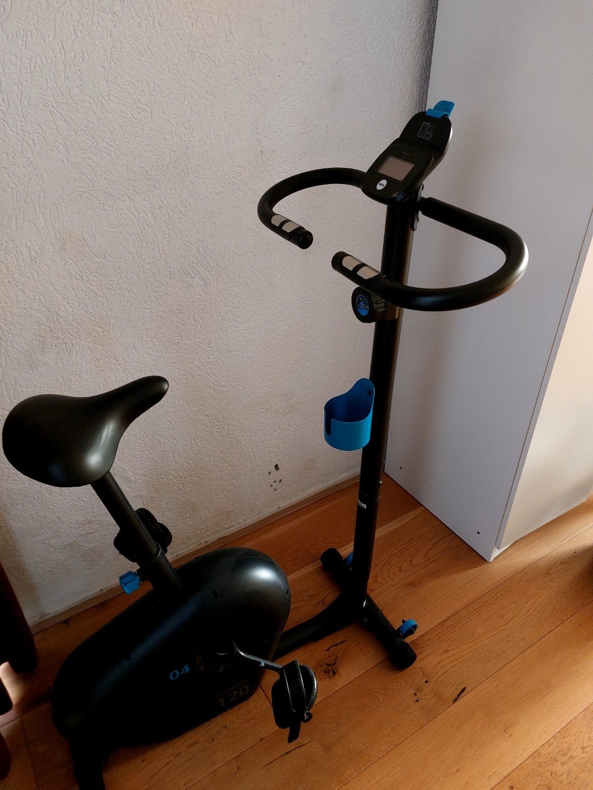 Domyos 120 Hometrainer - Zo goed als nieuw, Ophalen, Zo goed als nieuw, Metaal, Benen
