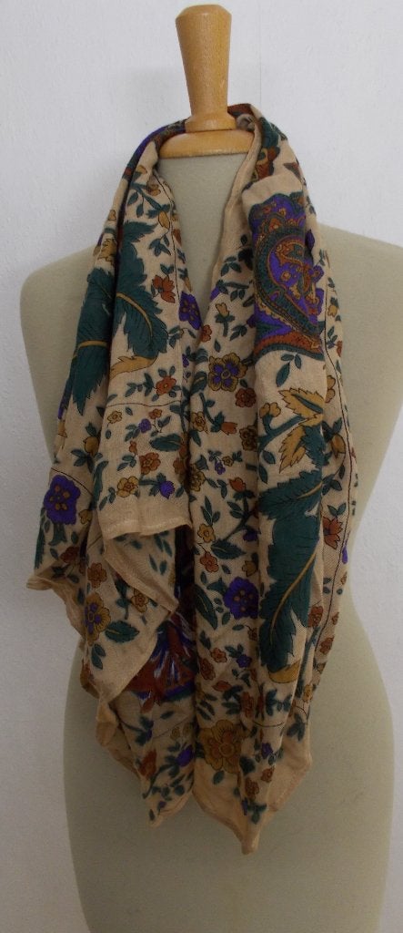 Mooie batik in India made 100% viscose sjaal, Verzenden, Zo goed als nieuw, Maat 38/40 (M), Sjaal