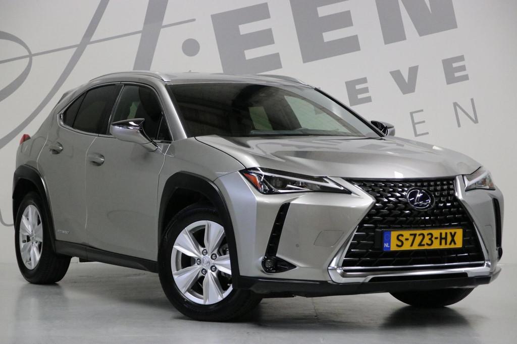 Lexus UX 250h Cruise Control/ Camera/ Navigatie/ DAB, Gebruikt, 4 cilinders, Bedrijf, Hybride Elektrisch/Benzine