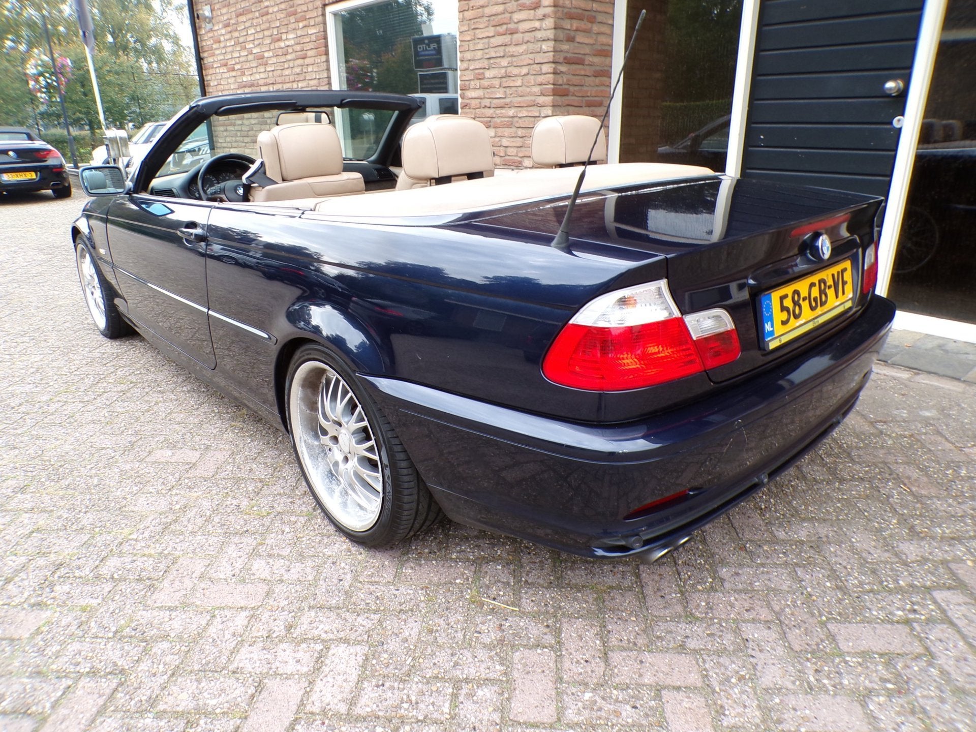 BMW 3-serie Cabrio 323Ci Executive Automaat / leder / Airco, Auto's, Automaat, Achterwielaandrijving, Beige, 2494 cc