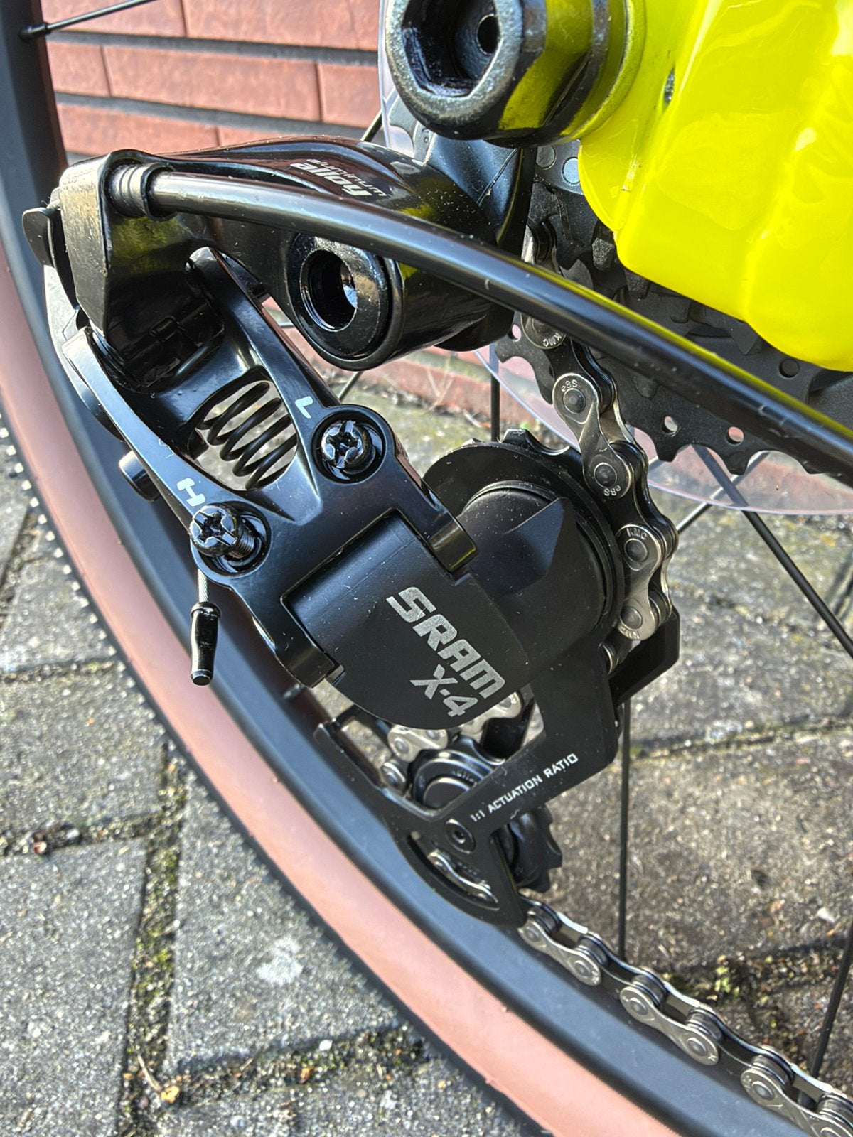 Elektrische kinder MTB husqvarna YC, Ophalen, Nieuw, Schijfrem