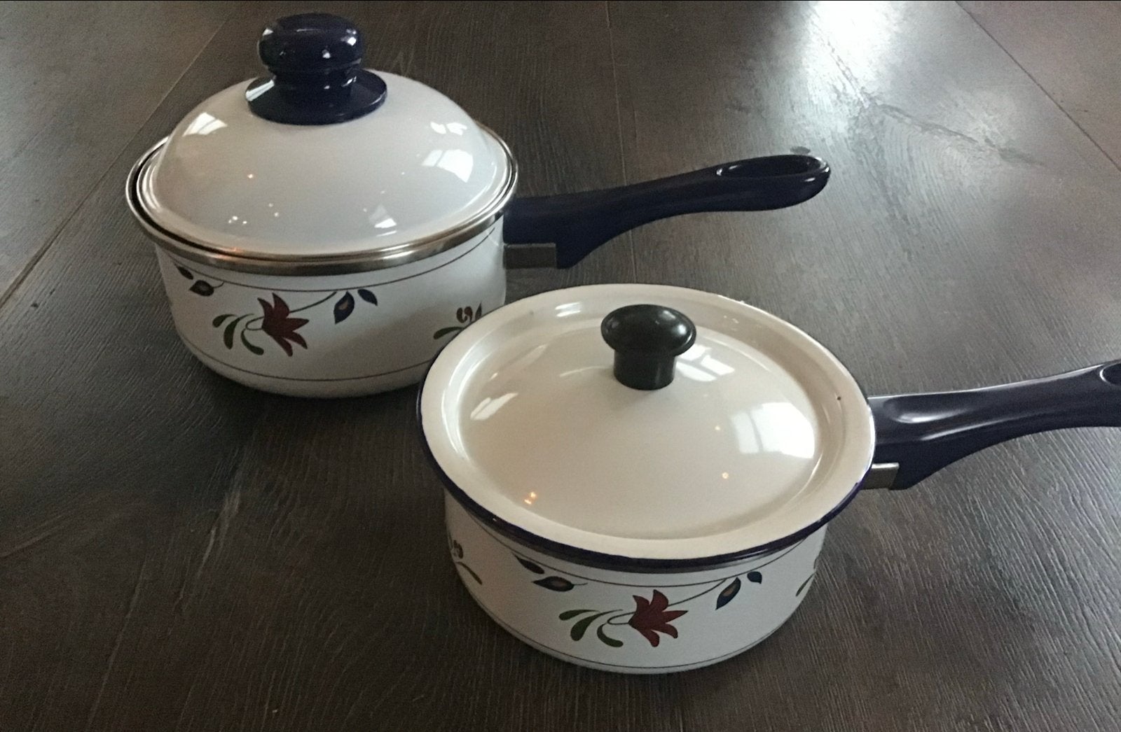 Copenhagen Gourmet Cookware Pannenset - Emaille pannen 2x, Gebruikt, Met deksel, Pannenset, Ophalen of Verzenden