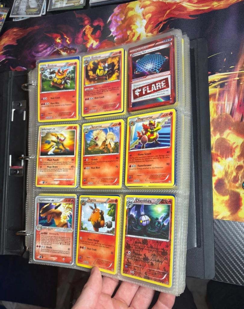 Map met oude Pokemon kaarten, Ophalen of Verzenden, Gebruikt, Meerdere kaarten