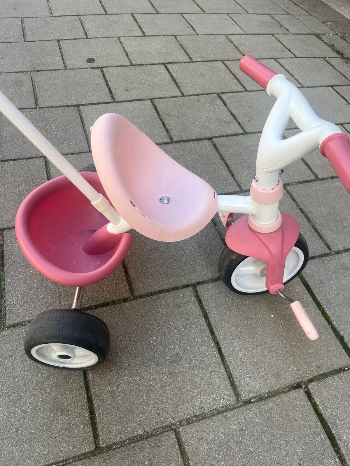 Roze driewieler met duwstang, Fietsen en Brommers, Ophalen, Gebruikt, Velgrem, Duwstang