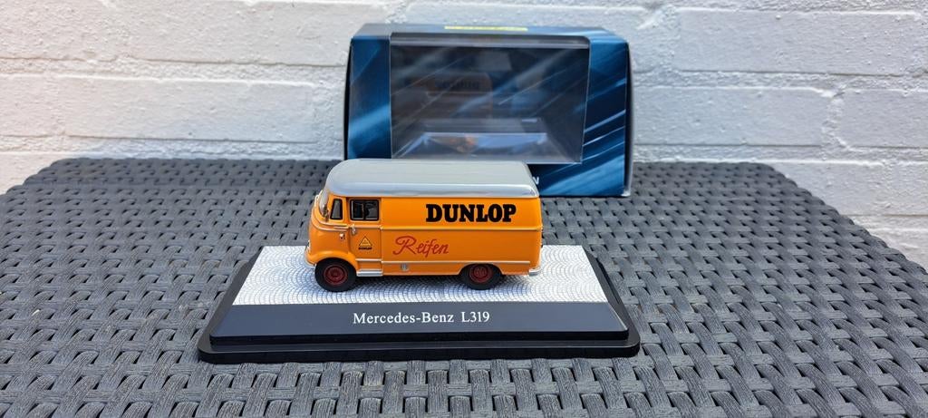Mercedes Benz L 319 "Dunlop" Premium Classixxs 1/43., Ophalen of Verzenden, Nieuw, Auto, Overige merken