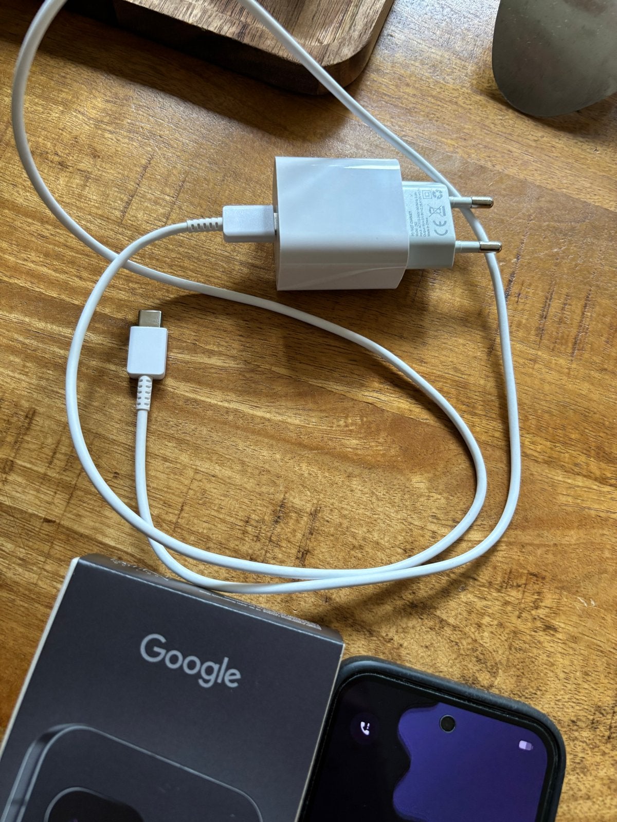 Foto 2 van Google Pixel 9a - Zo goed als nieuw