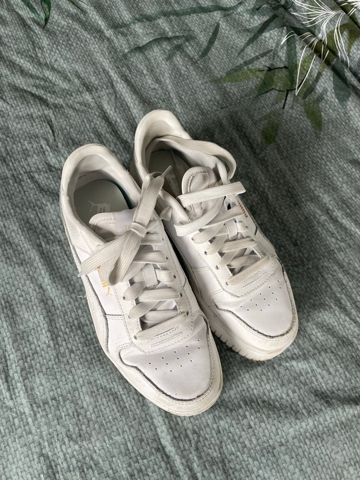 Witte Puma sneakers - Maat 38, Ophalen of Verzenden, Gebruikt, Schoenen
