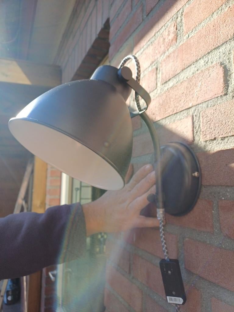 Stoere grijze verstelbare wandlamp voor jongen of meidkamer, Ophalen of Verzenden, Gebruikt, Metaal, Industrieel, Stoer, Modern