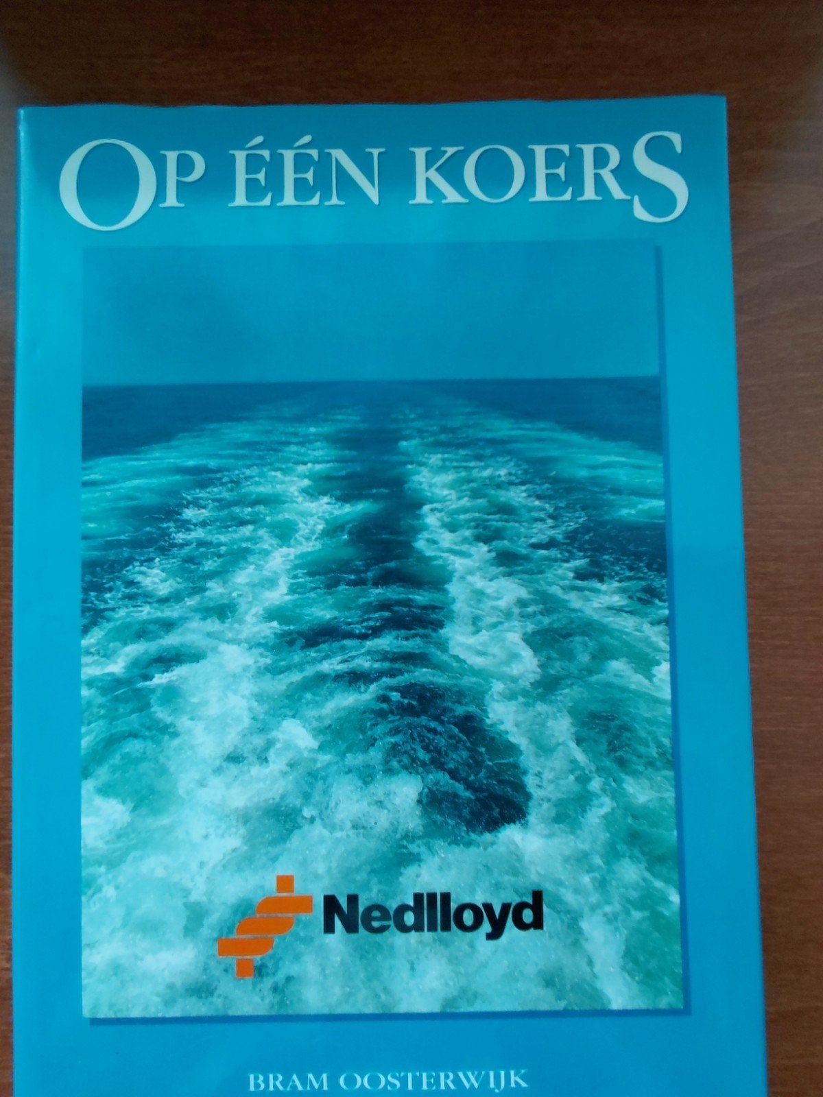 Op een koers. NEDLLOYD door Bram Oosterwijk, Ophalen of Verzenden, Boek of Tijdschrift