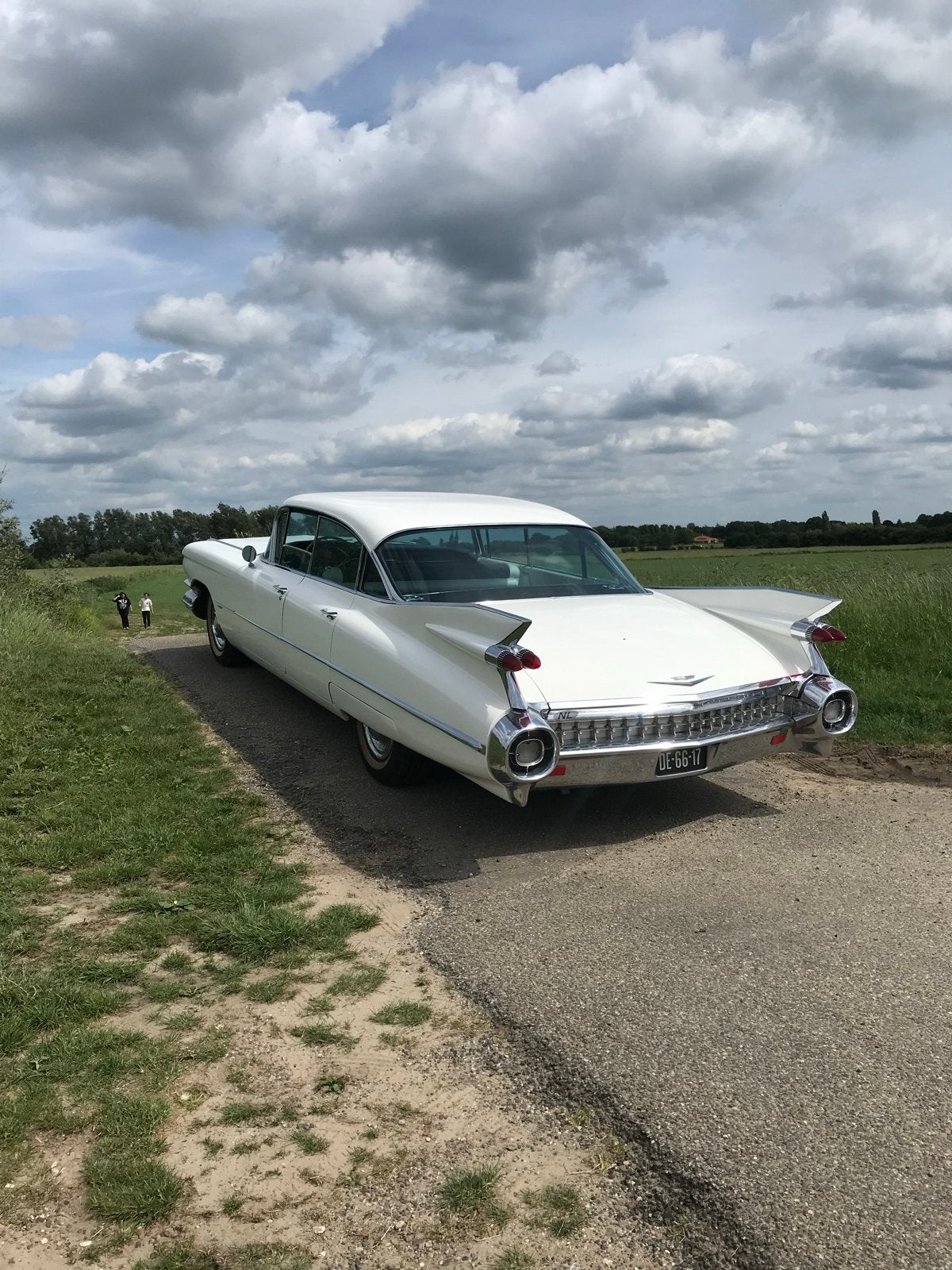 Cadillac sedan de ville 1959 Wit enige in Ned. Te koop nu, Auto's, Wit, 2372 kg, Particulier, Geïmporteerd