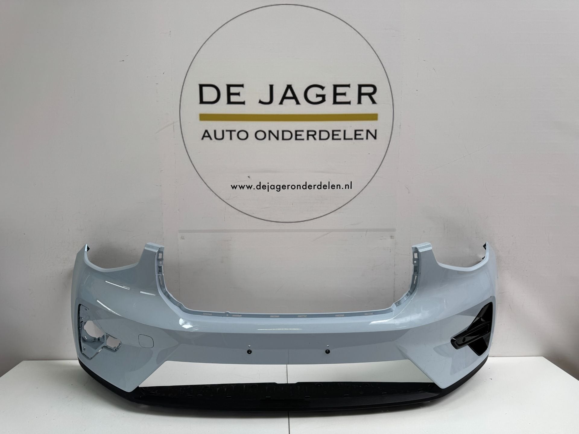 VOLVO XC40 FACELIFT ELECTRIC VOORBUMPER BUMPER 19- 31690933, Gebruikt, Gunnar Engellaus vag 8
405 31  Gothenburg, SE, Voor, Info@volvocars.com