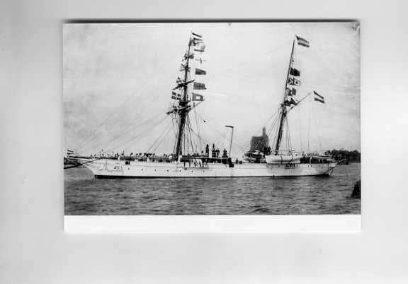 scheepvaart-foto-MARINE-ceram 1886, Ophalen of Verzenden, Zo goed als nieuw, Motorboot, Boek of Tijdschrift