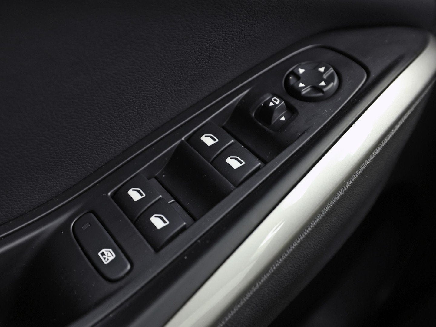 Foto 27 van Opel Grandland 1.6 Turbo Plug-In Hybrid Elegance Black Pack