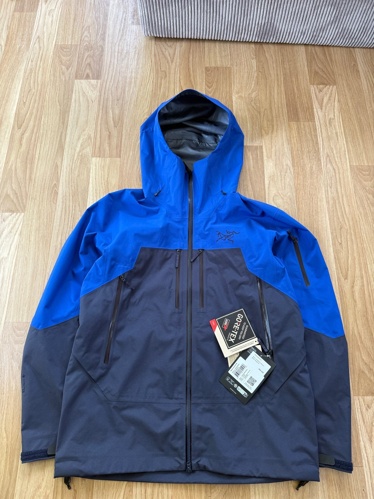 Arc'teryx Rush Jacket M (maat L) - Nieuw met labels, Ophalen of Verzenden, Nieuw, Maat 52/54 (L), Blauw