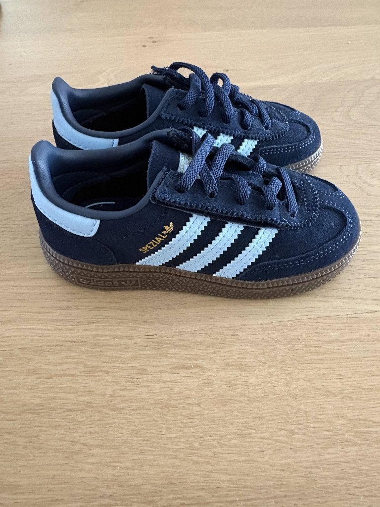Adidas Spezial kinderschoenen (Nieuw) Maat 25, Ophalen, Adidas, Jongen of Meisje, Schoenen