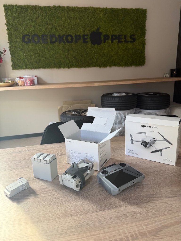 DJI Mini 4 Fly More Combo | 5 accu’s, 2x Drone, Audio, Tv en Foto, Ophalen, Gebruikt, Support@dji.com, DJI