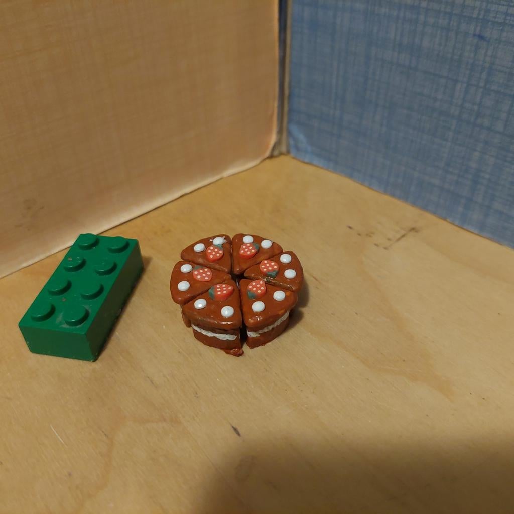 Taart voor poppenhuis, Verzamelen, Poppenhuizen en Toebehoren, Ophalen of Verzenden, Nieuw, Poppenhuis