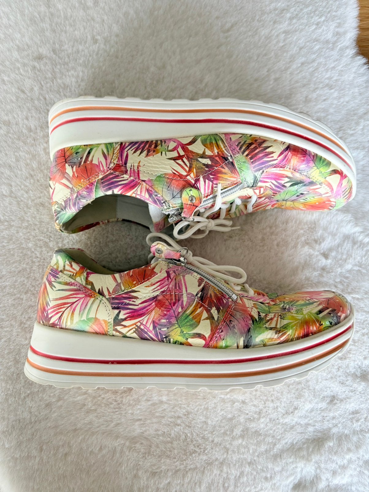 Waldlaufer sneakers mt 7 wijdte H zgan, Kleding | Dames, Overige kleuren, Ophalen of Verzenden, Sneakers of Gympen, Zo goed als nieuw