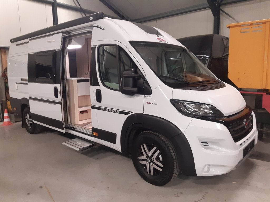 Adria Twin 640 SPX (1053314), Caravans en Kamperen, Campers, Automaat, Chemisch toilet, Fiat, Luifel