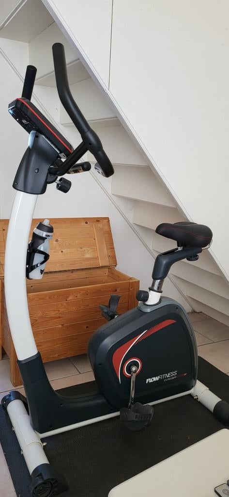 Flow Fitness Turner DHT250i Hometrainer - Nieuwstaat, Sport en Fitness, Nieuw, Ophalen of Verzenden, Metaal, Benen