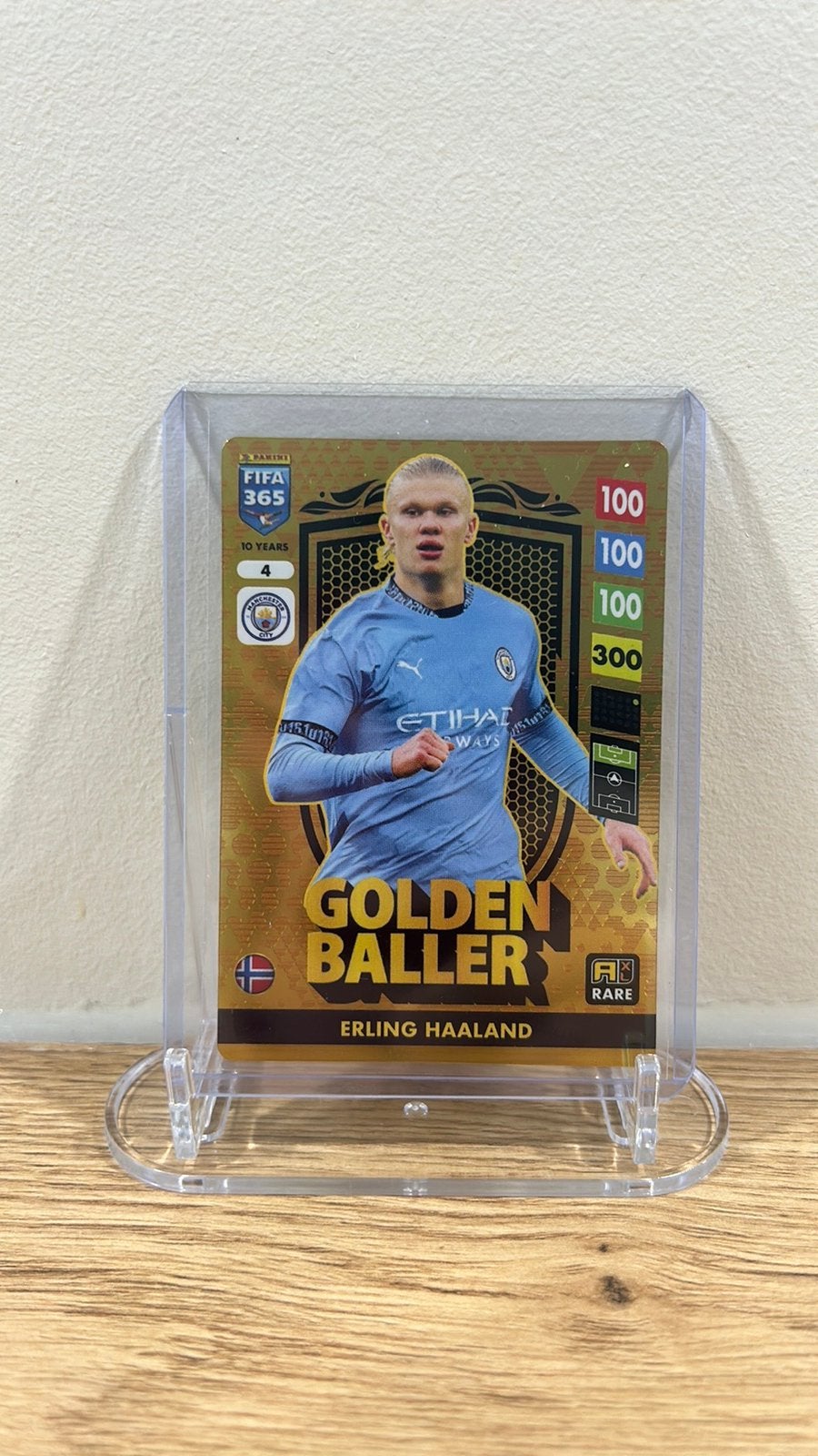 Panini FIFA 365 2025 - Erling Haaland - Golden Baller -, Ophalen of Verzenden, Nieuw, Plaatje