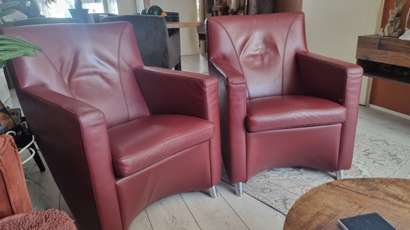 Set van 2 Leolux Dolcinea Design Fauteuils.Bordeauxrood Leer, Huis en Inrichting, Ophalen, Gebruikt, 50 tot 75 cm, Leer