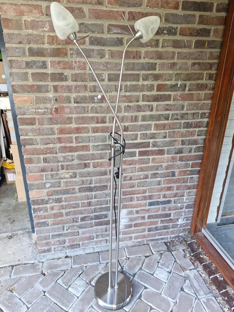 Mooie staande lamp, Ophalen, Zo goed als nieuw
