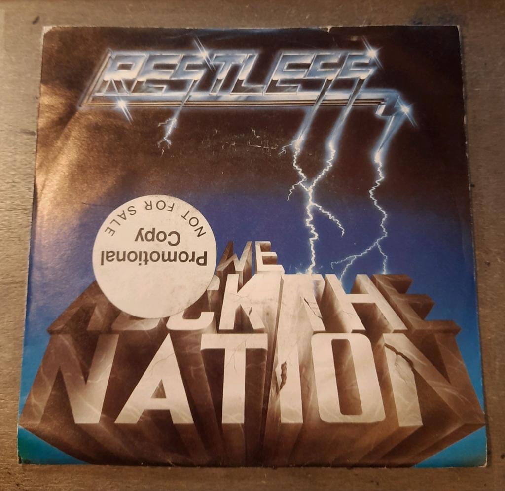 Restless - We Rock The Nation (Heavy Metal ), Cd's en Dvd's, Vinyl Singles, Ophalen of Verzenden, Zo goed als nieuw, Pop