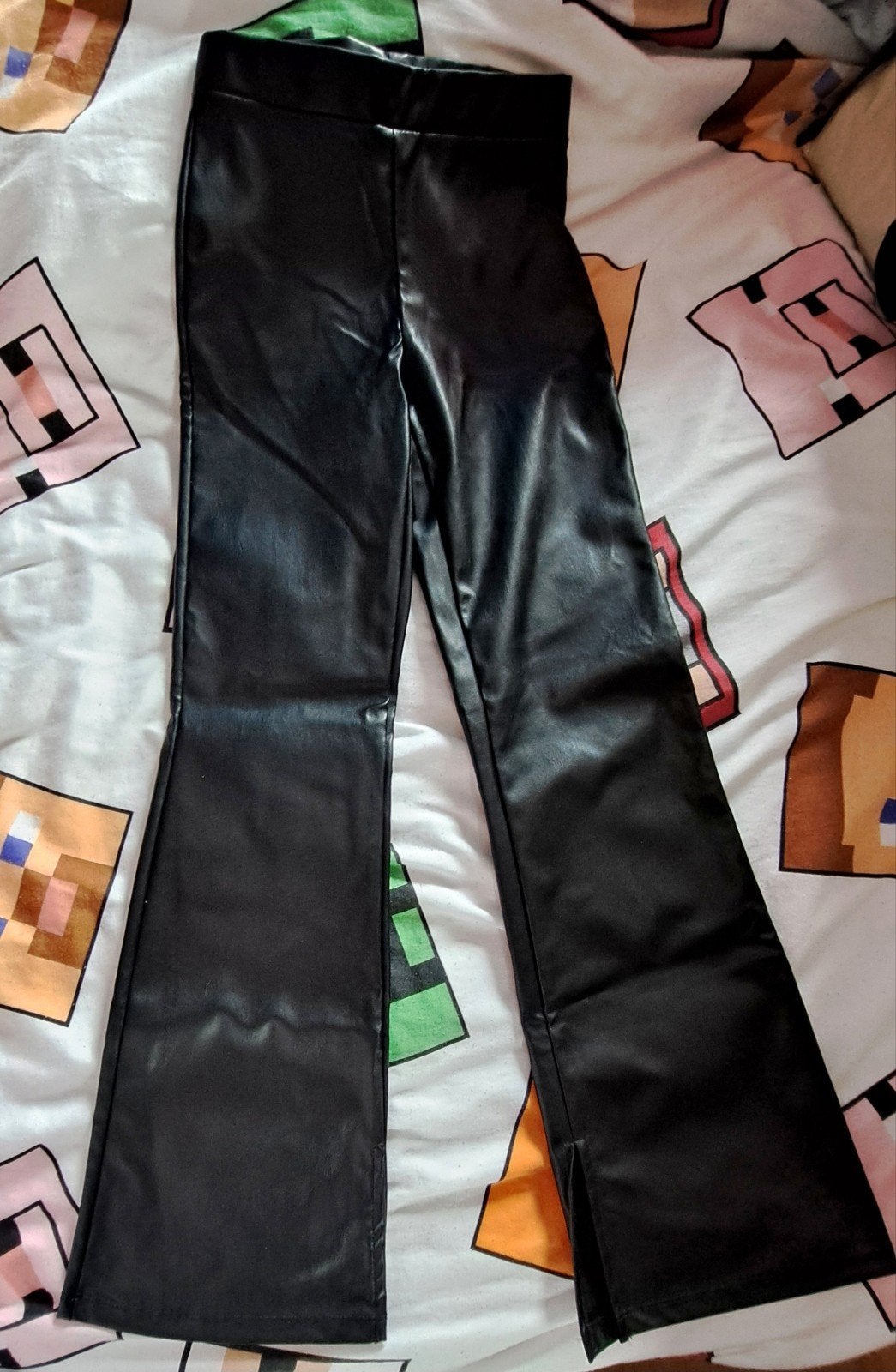 Zwart leren lederen broek meisjes maat 140 merk H&M, Meisje, H&M, Zo goed als nieuw, Ophalen