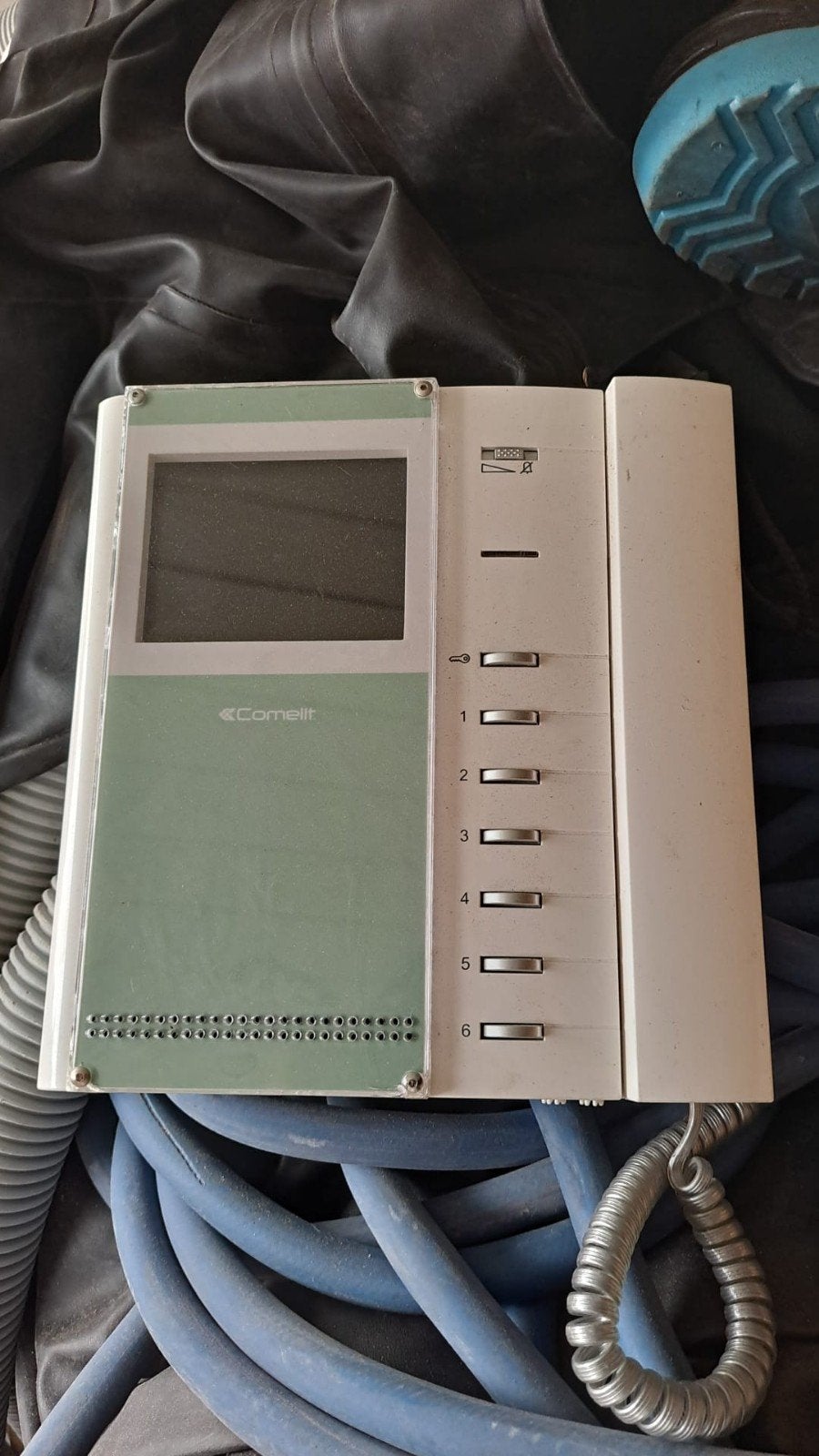 Comelit intercom systeem met 6 knoppen, Ophalen, Gebruikt, Compleet systeem, Overige soorten