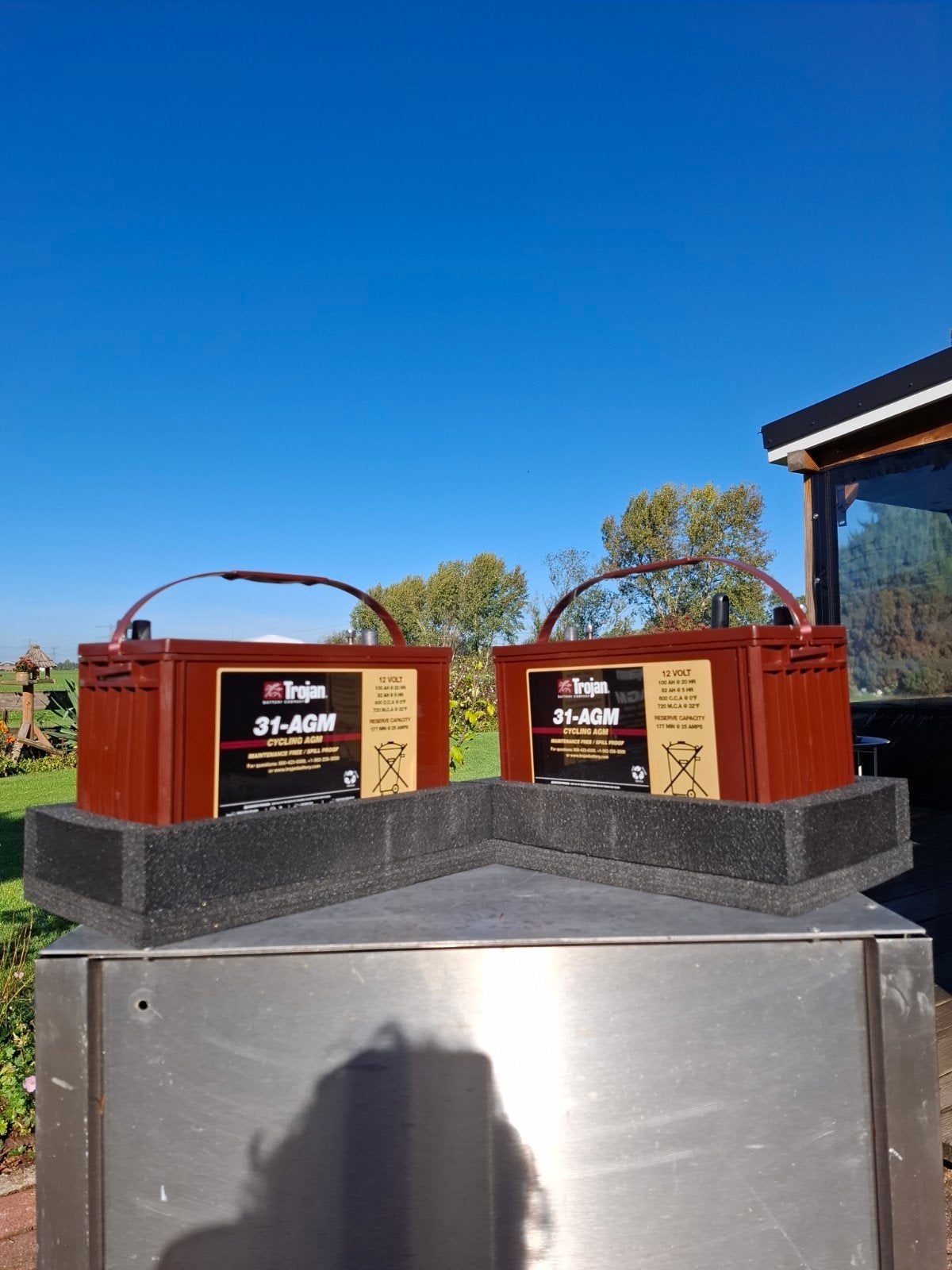 2x zeer goede Trojan AGM accu's 100ah