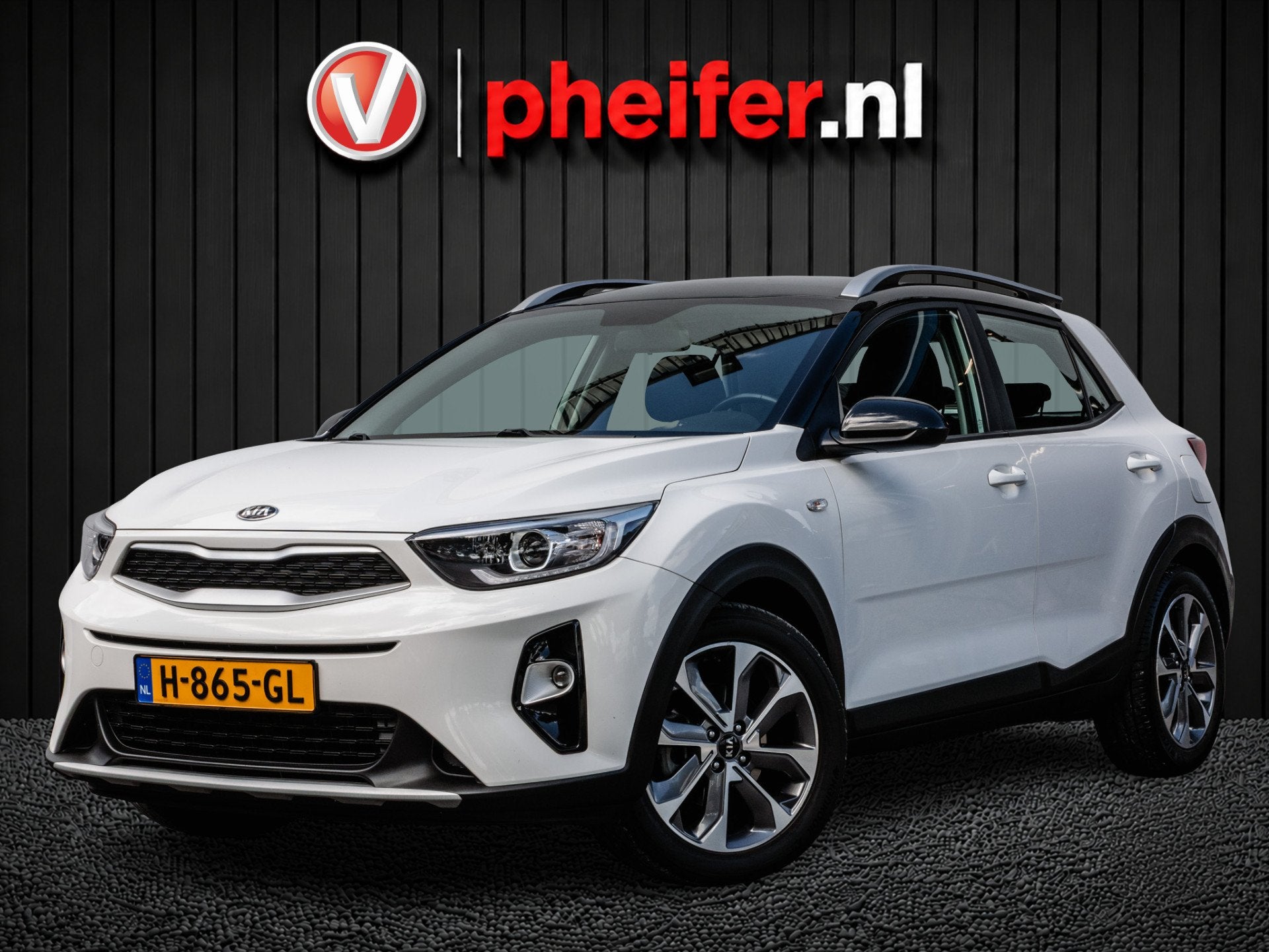 Kia Stonic 1.0 T-GDi DynamicLine Trekhaak/ Camera/ Navigatie, Voorwielaandrijving, Gebruikt, Lichtsensor, Met garantie (alle)