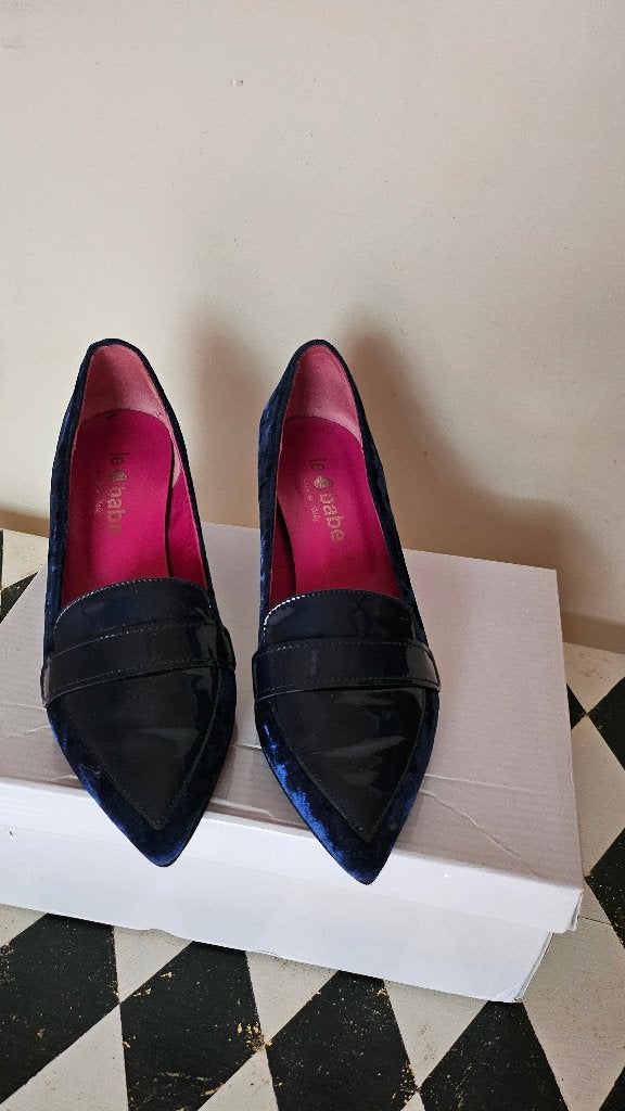 Le Babe fluwelen pumps met blokhak - Maat 38, Schoenen met lage hakken, Blauw, Ophalen of Verzenden, Zo goed als nieuw