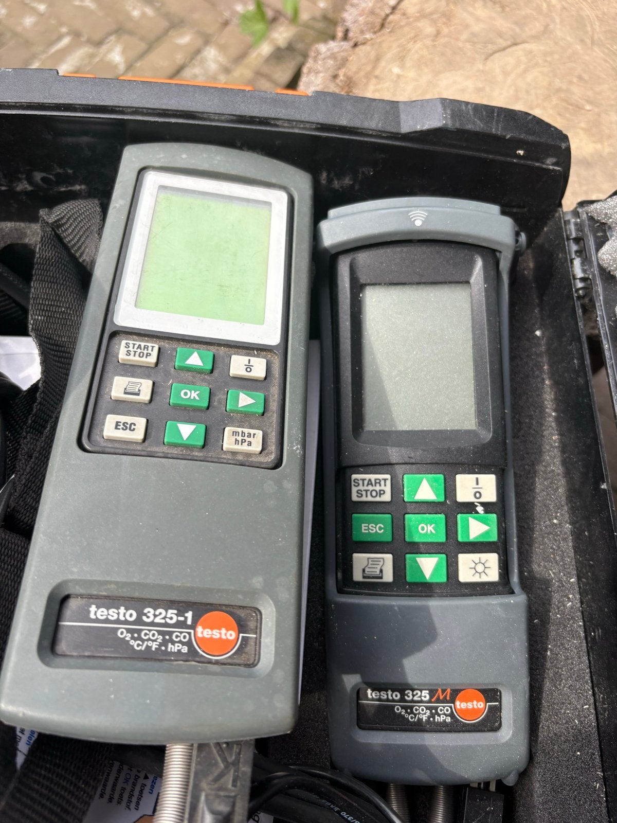 Testo 325-1 en 325 M rookgasanalyzers in koffer, Ophalen of Verzenden, Gebruikt, Overige meters