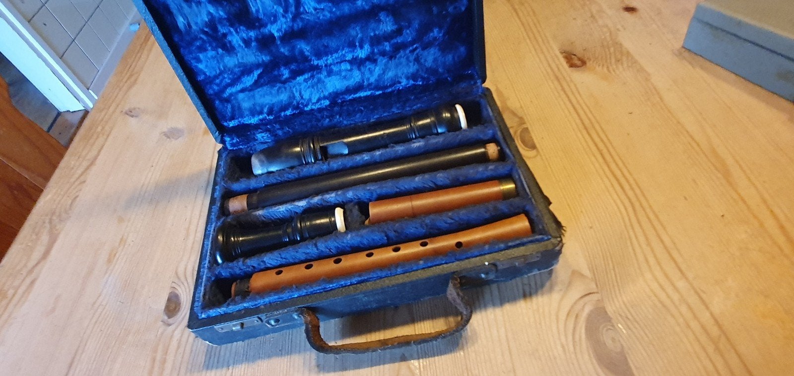 Blokfluitenset waarvan 1 moeck, Ophalen of Verzenden